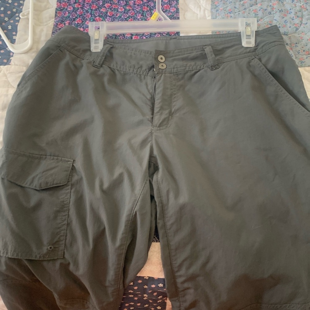 Ladies Columbia pants. Great for golf
